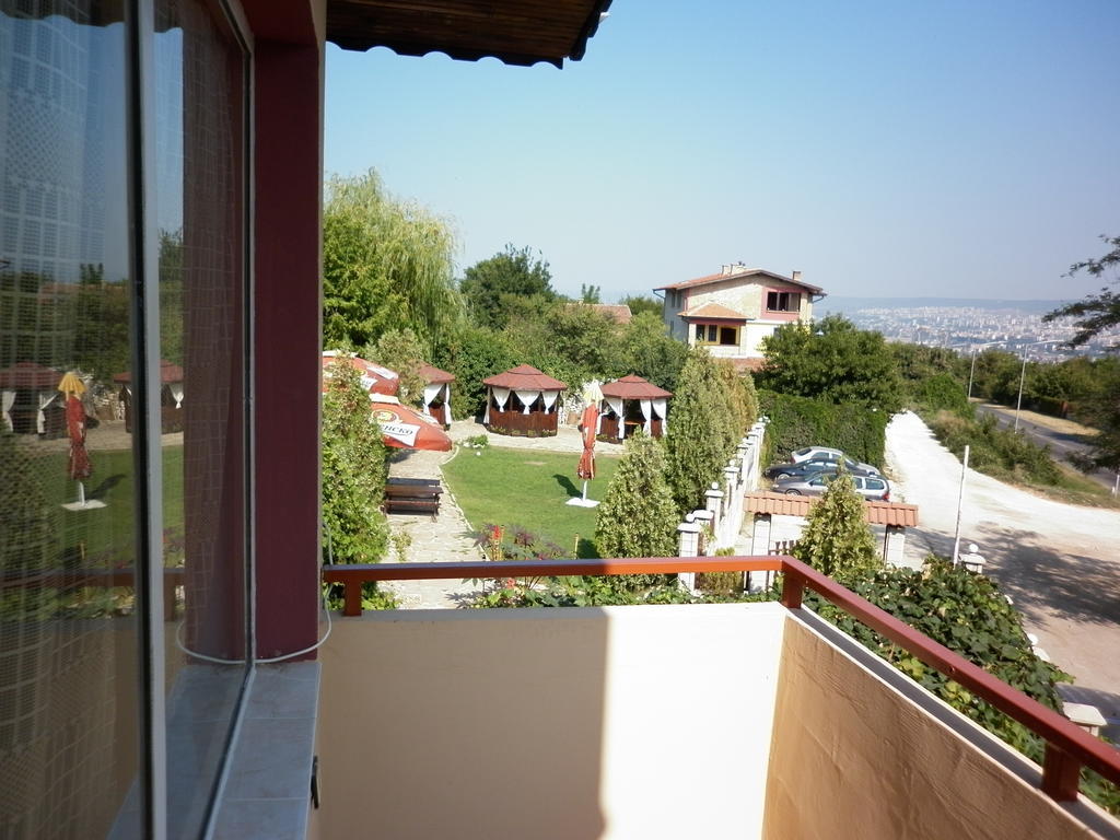 Ivanova Cheshma Guest House Varna Ruang foto
